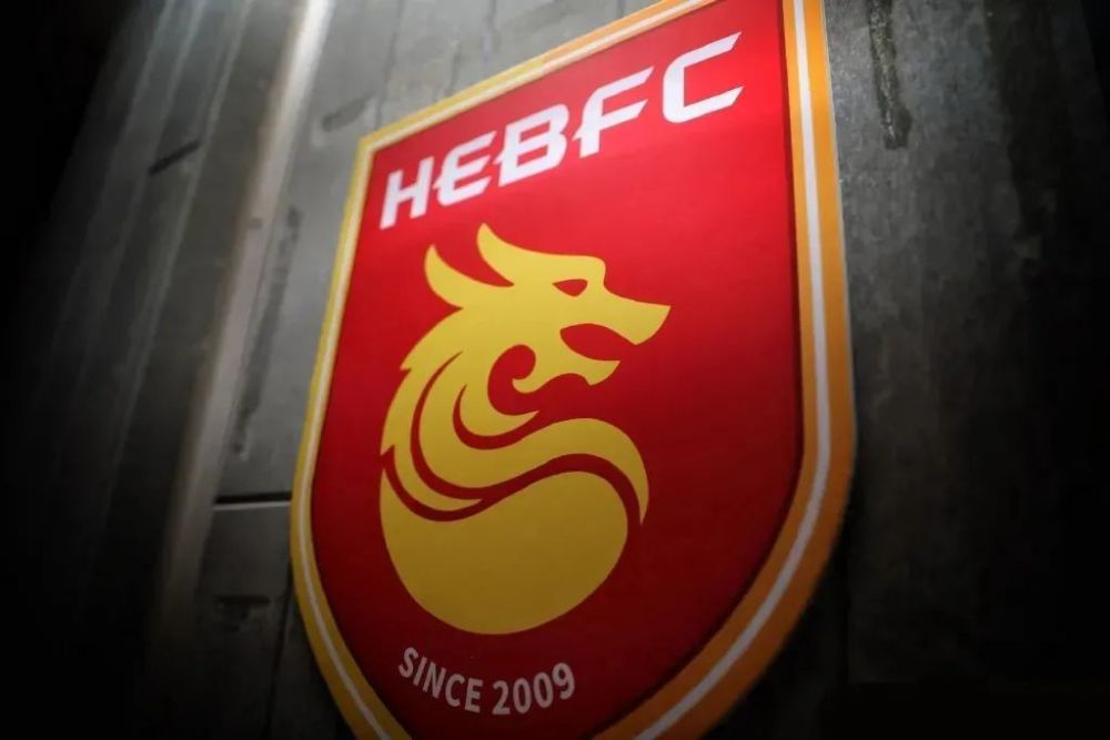 萧常坤点开语音，张二毛的声音便传了出来：萧叔叔，您这笔筒可是好东西啊。